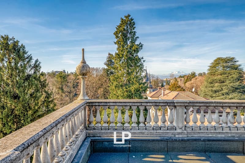 Historic Villa in Varese (62)