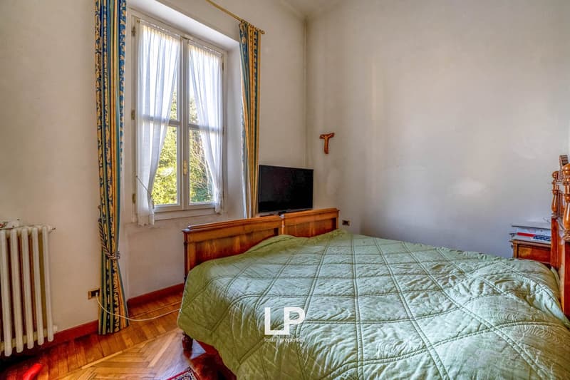 Historic Villa in Varese (49)