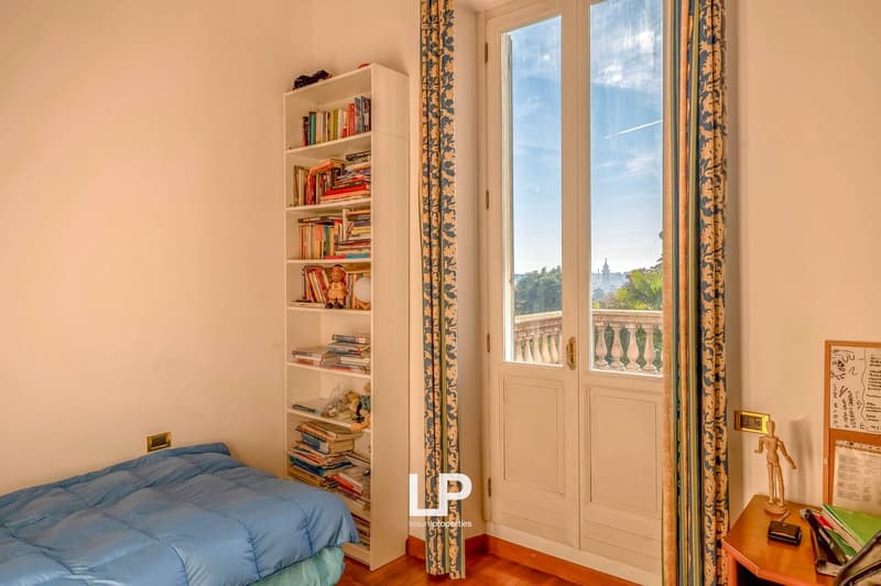 Historic Villa in Varese (46)