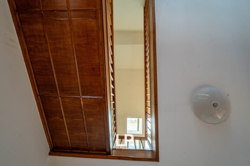 Historic Villa in Varese (52)