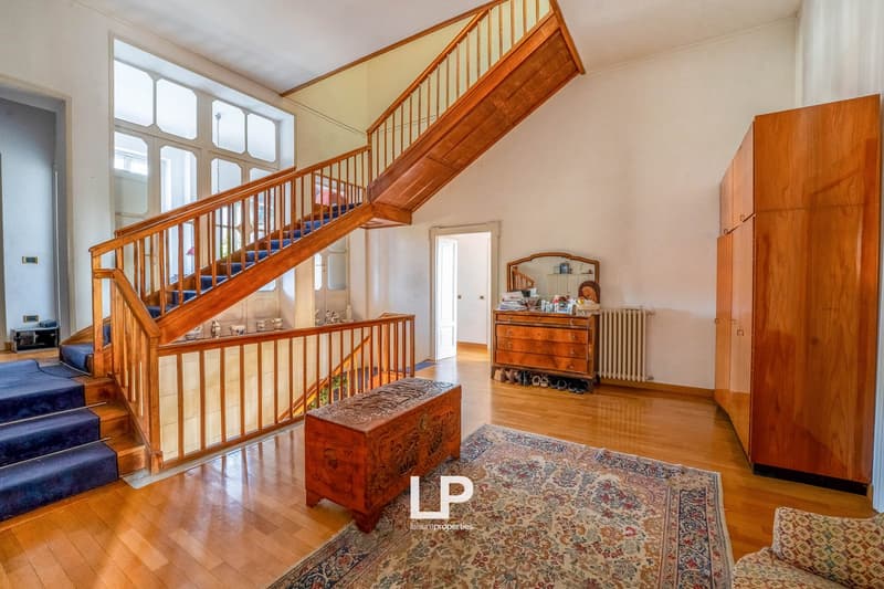 Historic Villa in Varese (54)