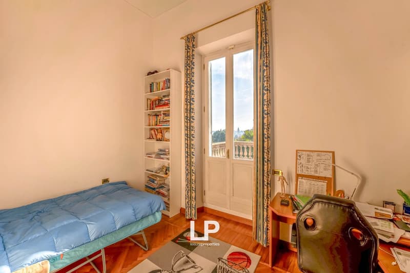 Historic Villa in Varese (45)