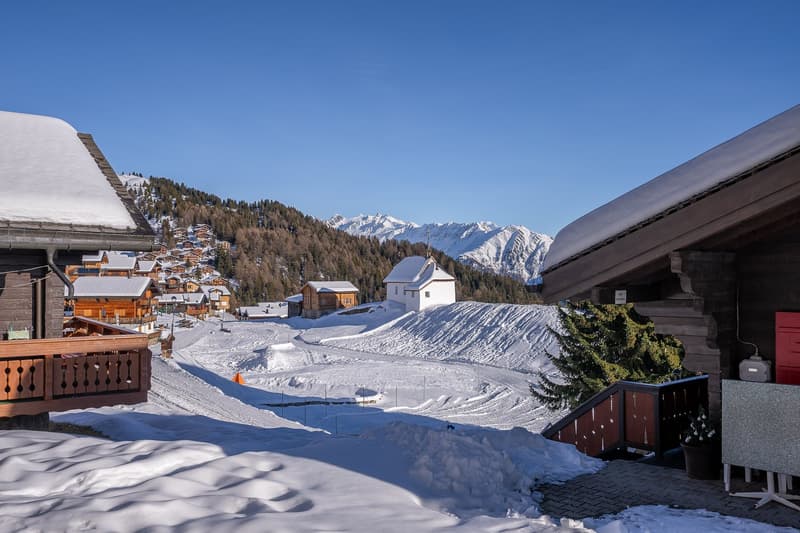 4-family house directly on the piste with high rental potential and flexible self-use (69)