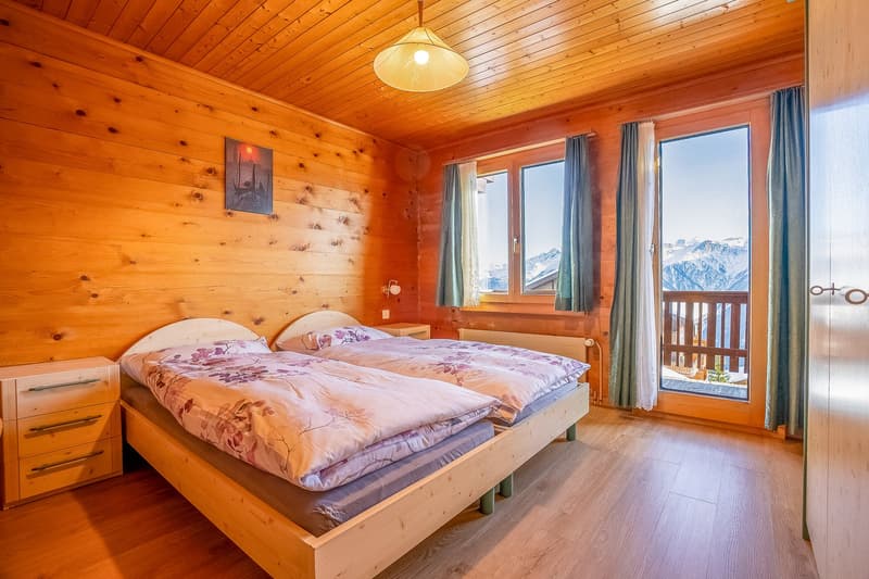 4-family house directly on the piste with high rental potential and flexible self-use (57)