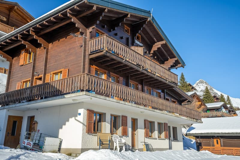 4-family house directly on the piste with high rental potential and flexible self-use (79)