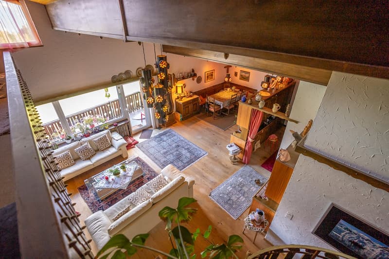 Authentic attic apartment with a view of the golf course and high ceilings (19)