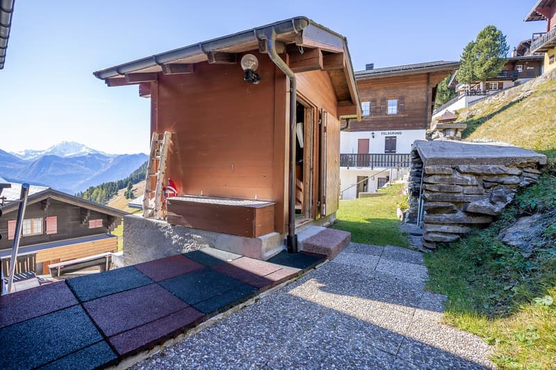Authentic Swiss blockhouse chalet with unobstructed views and two living units in Riederalp West (30)