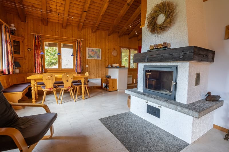 Charming 5.5-room chalet in an idyllic mountain location in Goms (7)