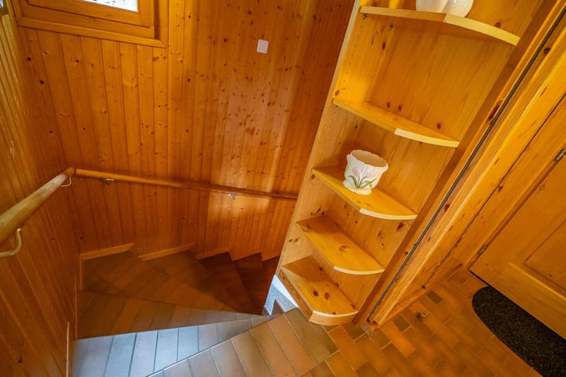 Charming 5.5-room chalet in an idyllic mountain location in Goms (24)