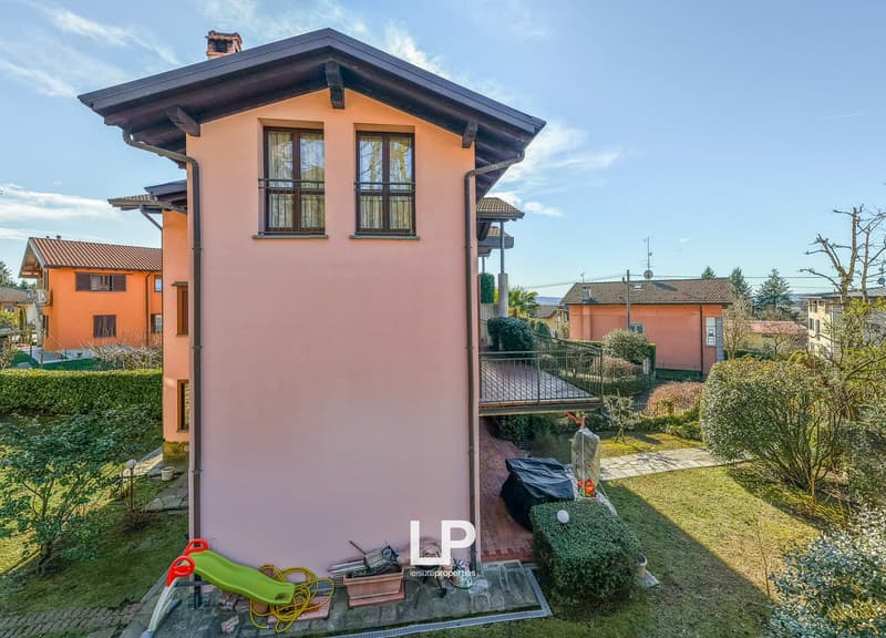 Maison Mitoyenne Casciago (4)