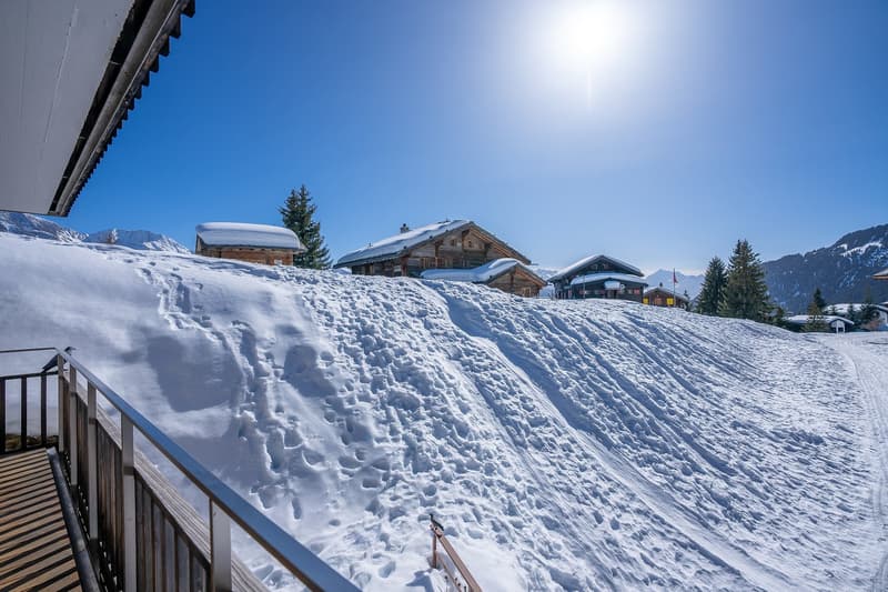 Luxurious maisonette apartment with ski-in/ski-out, garden, and evening sun on Golmenegg (18)