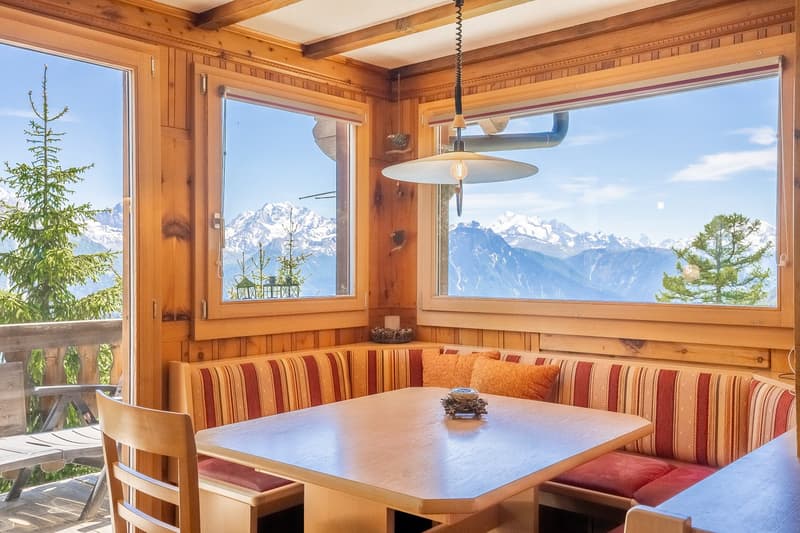 Charming 7-room chalet on the Aletschpromenade in Riederalp (2)