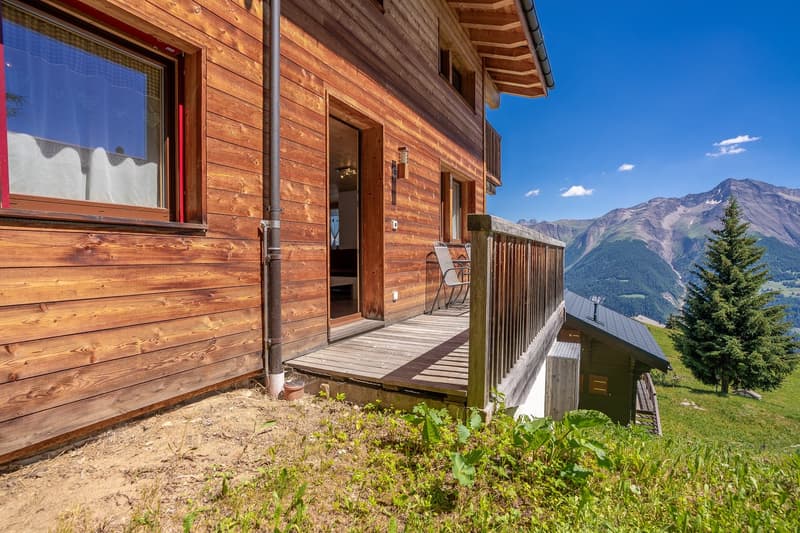 Grosszügige Ferienwohnung mit drei Balkonen im Herzen der Bettmeralp (25)