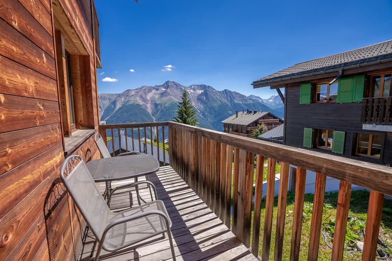 Grosszügige Ferienwohnung mit drei Balkonen im Herzen der Bettmeralp (26)