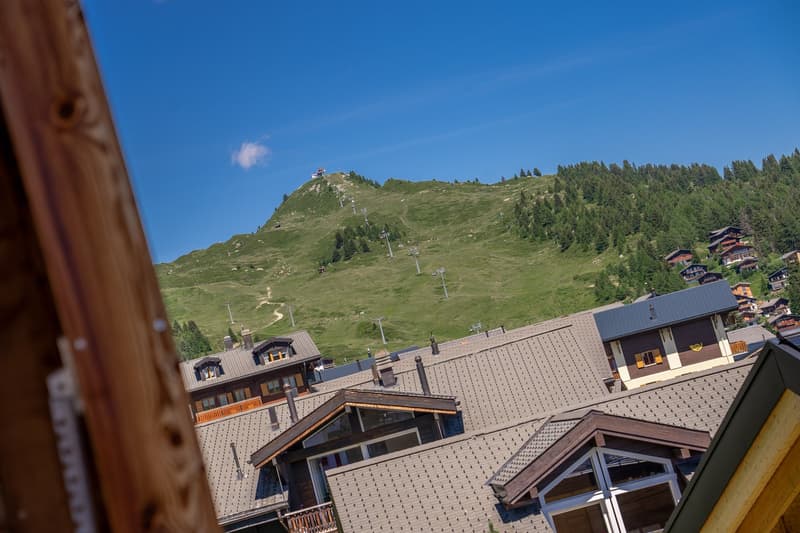 Grosszügige Ferienwohnung mit drei Balkonen im Herzen der Bettmeralp (11)