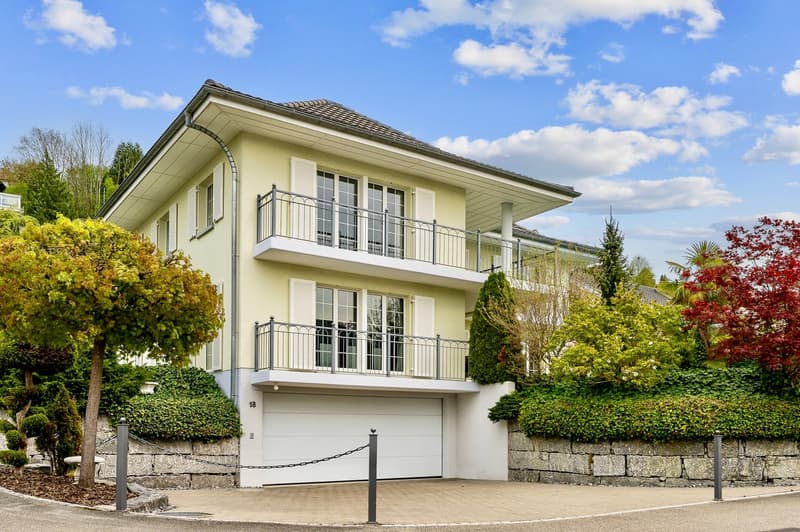 Exclusive single-family house with pool (8)