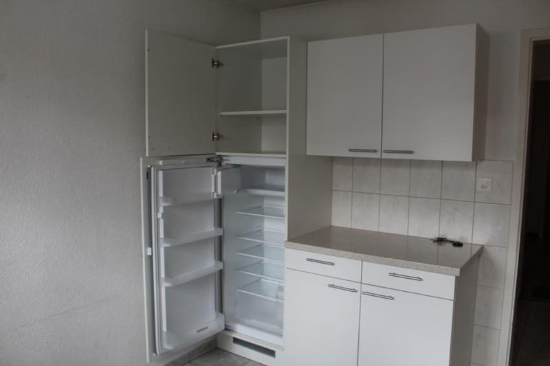 Erstes Mietangebot! 2,5-Zimmer-Wohnung im Zentrum von Moutier (2)