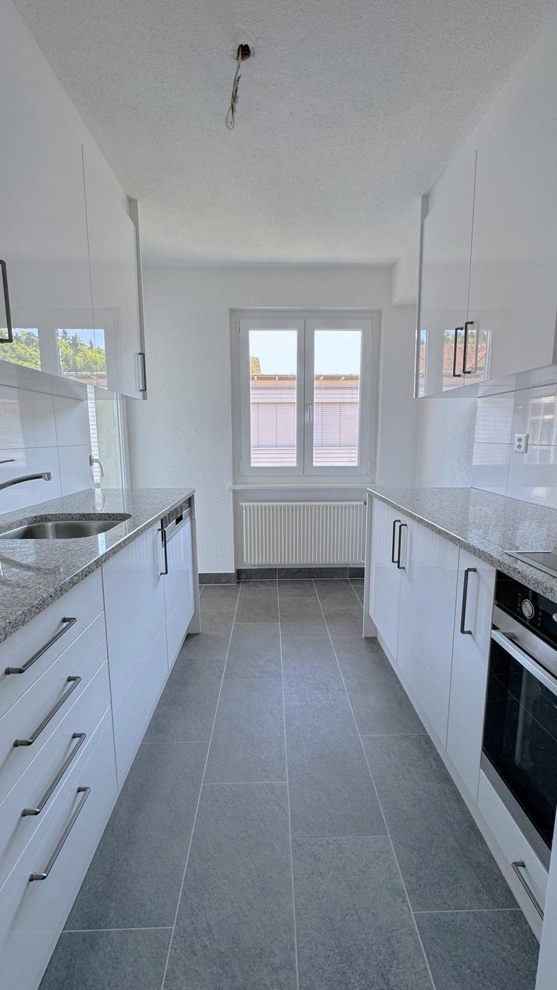 Appartamento di 3 locali luminoso con balcone a Murgenthal disponibile immediatamente! (8)