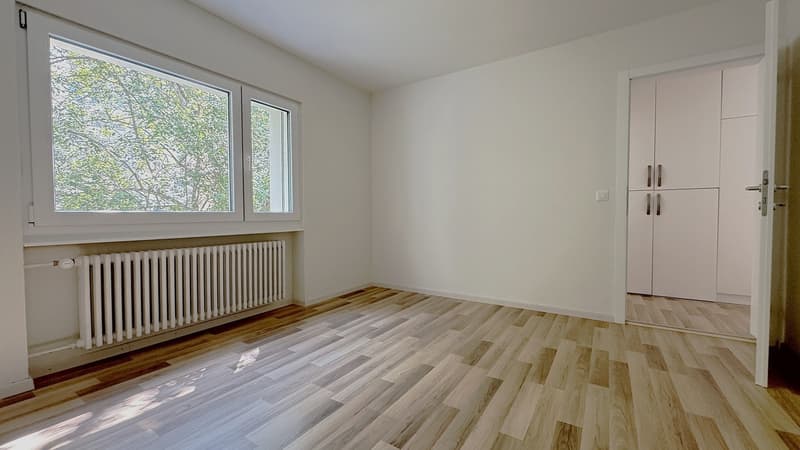 First rental after renovation! Modern 4.5 room apartment with balcony in St. Gallen (10)