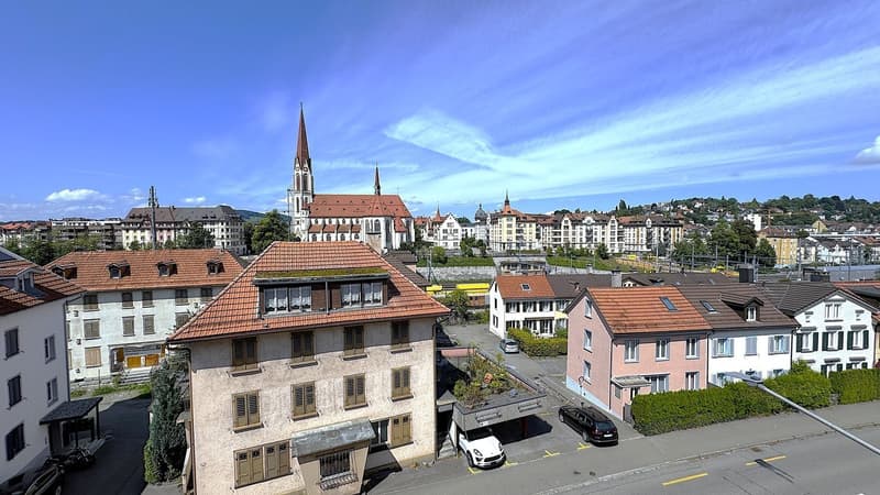 First rental after renovation! Modern 4.5 room apartment with balcony in St. Gallen (1)