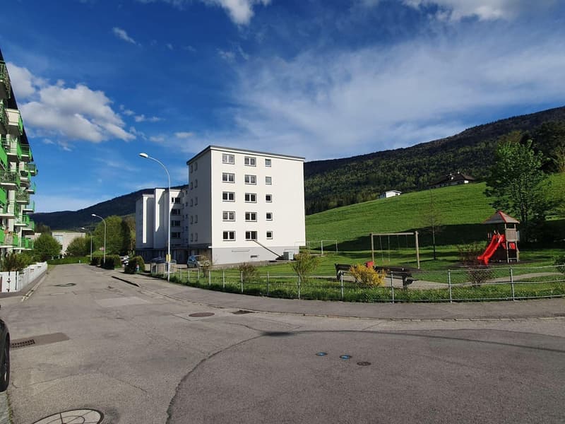 Charmantes 2-Zimmer-Wohnung mit Balkon in Valbirse (6)