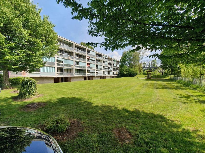 Helle 3-Zimmer-Wohnung mit Balkon im 6. OG in Burgdorf (2)