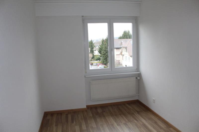 Helle 4-Zimmer-Wohnung mit Balkon (8)