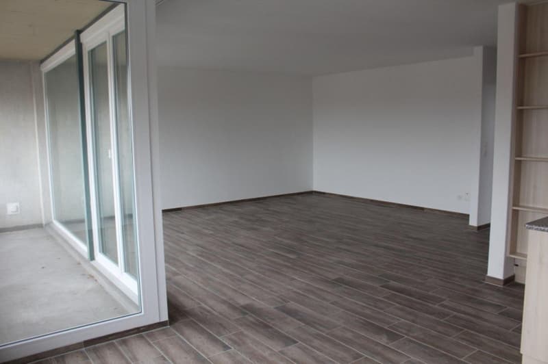 Helle 4-Zimmer-Wohnung mit Balkon (4)