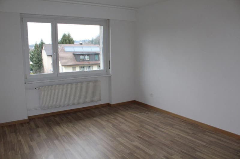 Helle 4-Zimmer-Wohnung mit Balkon (7)