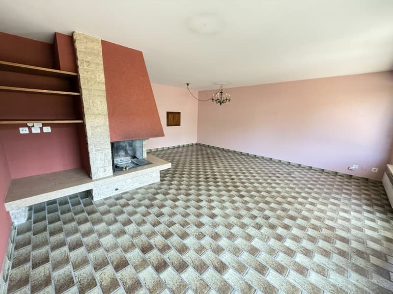 Ruhig gelegenes 4 1/2 Zimmer Eck-Einfamilienhaus mit Garten (5)