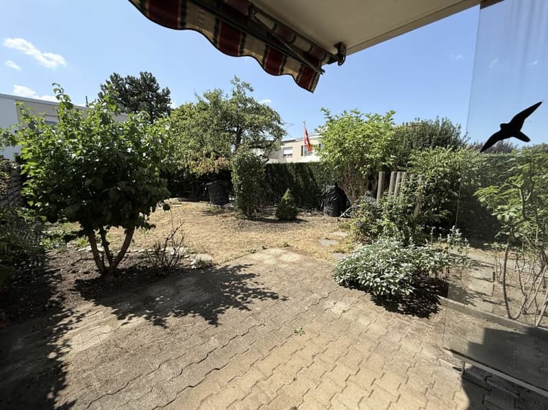 Ruhig gelegenes 4 1/2 Zimmer Eck-Einfamilienhaus mit Garten (19)