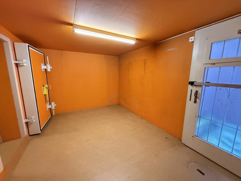 Ruhig gelegenes 4 1/2 Zimmer Eck-Einfamilienhaus mit Garten (16)