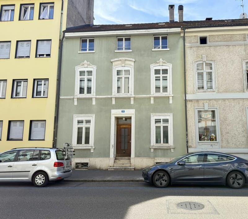 ATTRAKTIVES STADTHAUS MIT VISIONEN (1)