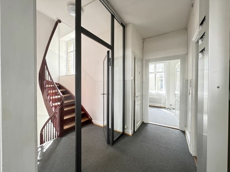 ATTRAKTIVES STADTHAUS MIT VISIONEN (16)