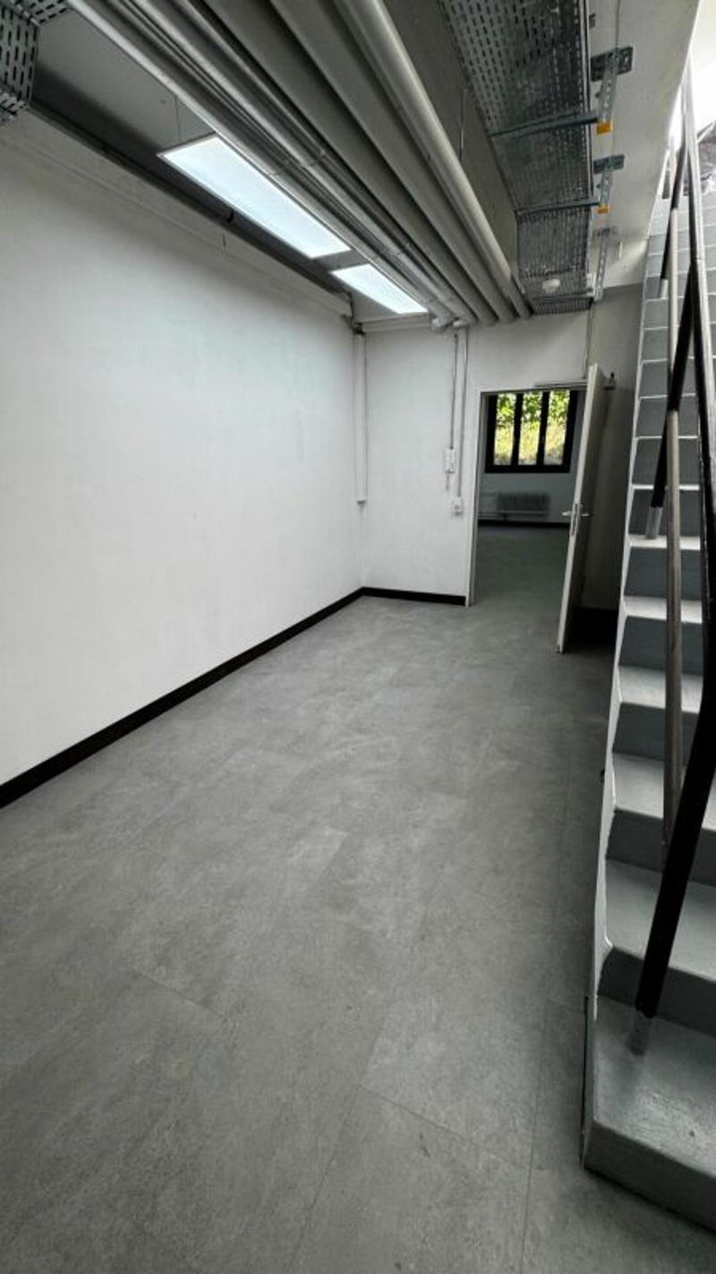 Helle Gewerbefläche für Büro, Atelier oder stilles Gewerbe (4)