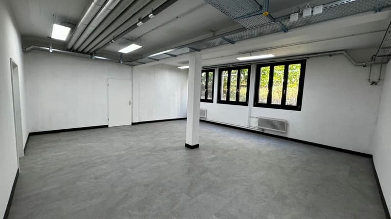Helle Gewerbefläche für Büro, Atelier oder stilles Gewerbe (2)