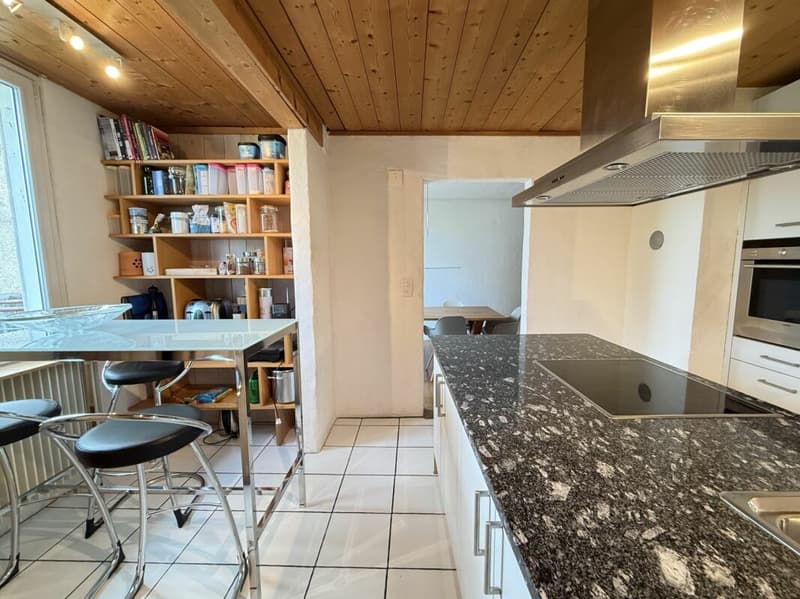 5 1/2 Zimmer-Einfamilienhaus mit Loggia und Terrasse (6)