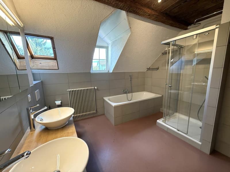 5 1/2 Zimmer-Einfamilienhaus mit Loggia und Terrasse (8)