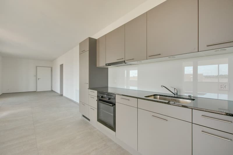 Espace commercial avec cuisine et salle de bain (8)