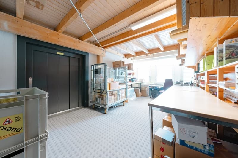 Attractive commercial space in a central location in Schöftland (3)