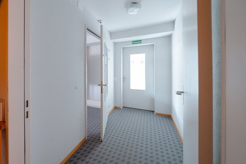 Attractive commercial space in a central location in Schöftland (4)