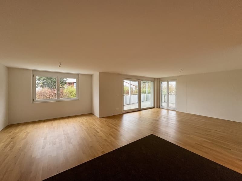 Appartamento moderno con ampio balcone in una posizione idilliaca (6)