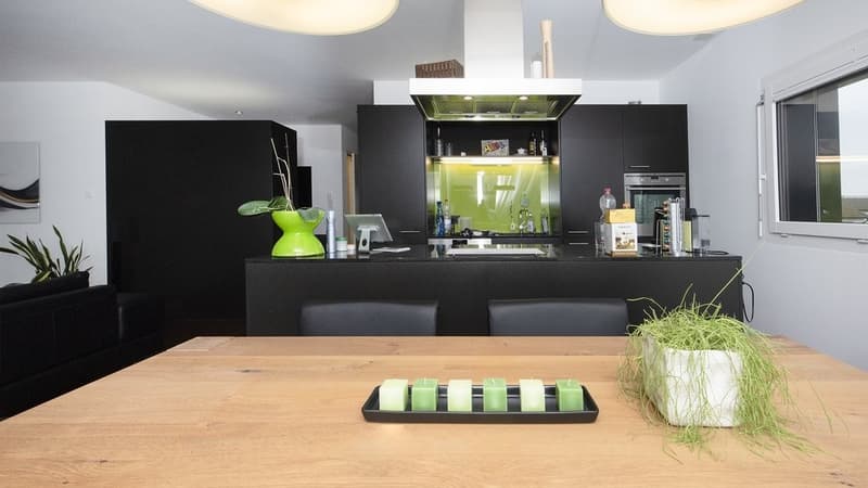MODERNE WOHNUNG MIT GROSSEM BALKON (8)