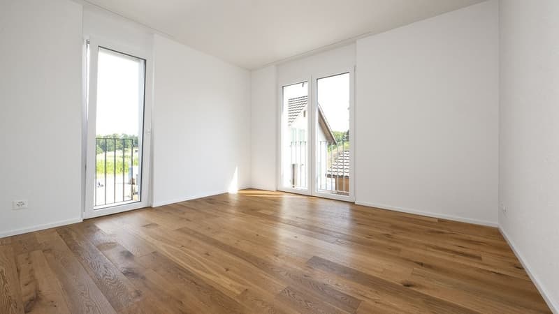 LICHTDURCHFLUTETE 3.5 ZIMMER-WOHNUNG MIT GROSSER TERRASSE (4)