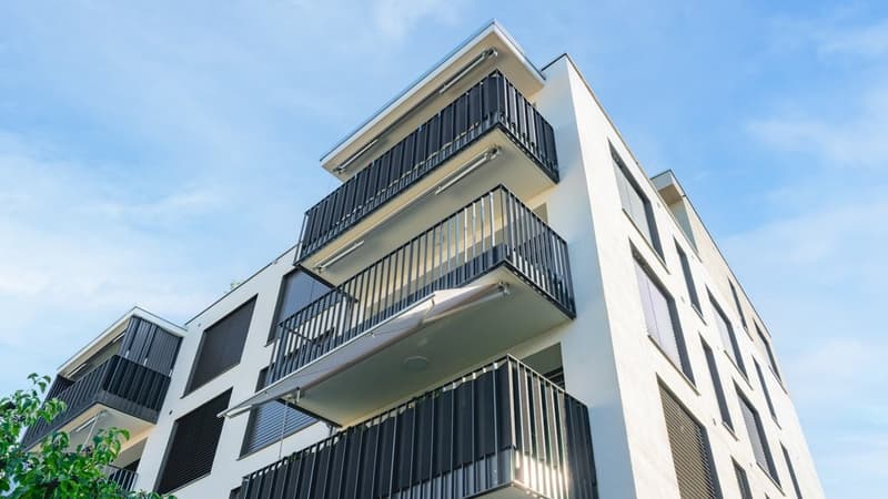 MODERNE ET ESPACIEUSE - SITUÉE AU CENTRE (1)
