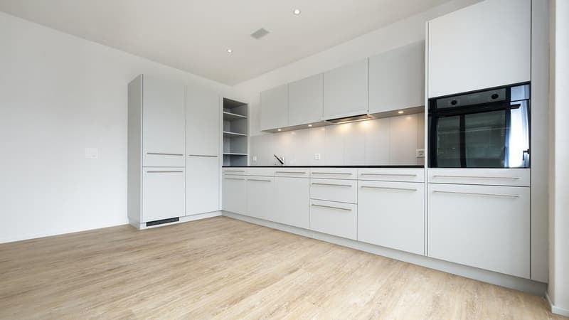 WUNDERSCHÖNE WOHNUNG IM EIGENTUMSSTANDARD (7)