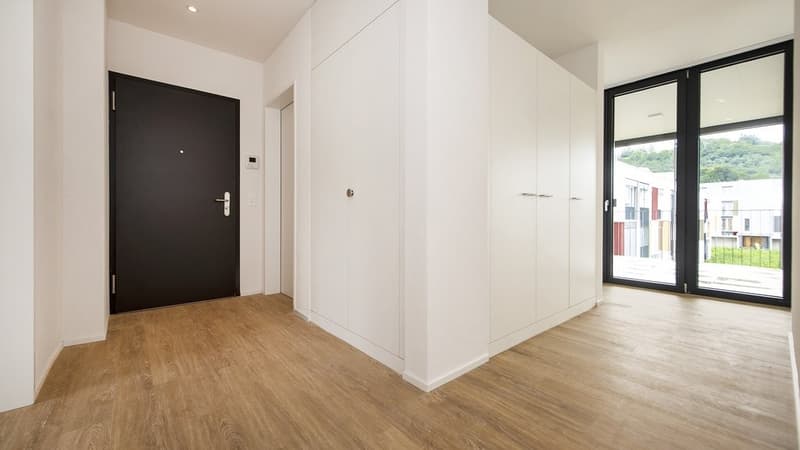 WUNDERSCHÖNE WOHNUNG IM EIGENTUMSSTANDARD (5)