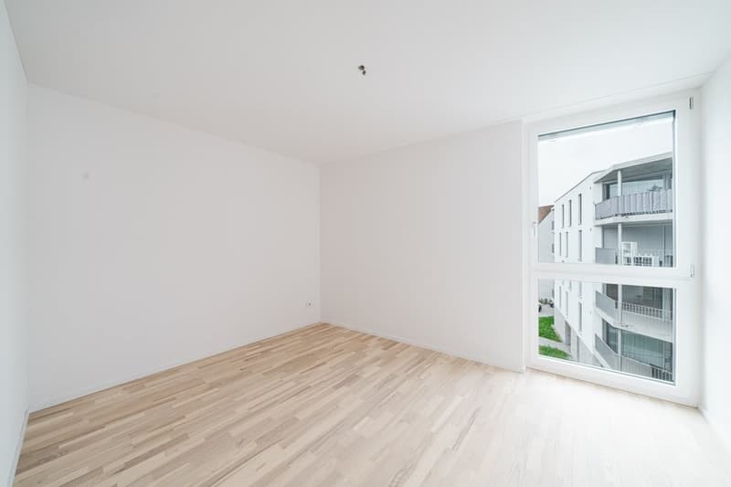 ATTRACTIVE 3.5 ROOM APARTMENT WITH HIGH-QUALITY FINISH (7)