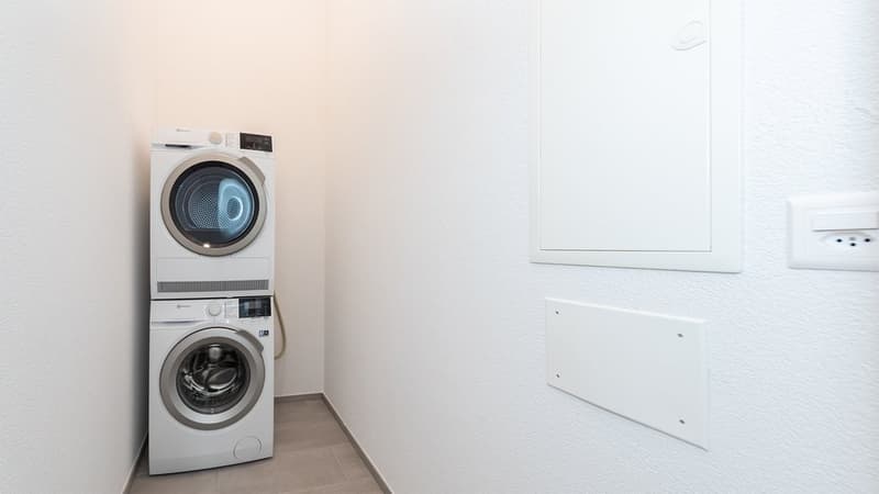 ZENTRAL UND IM EIGENTUMSSTANDARD (6)