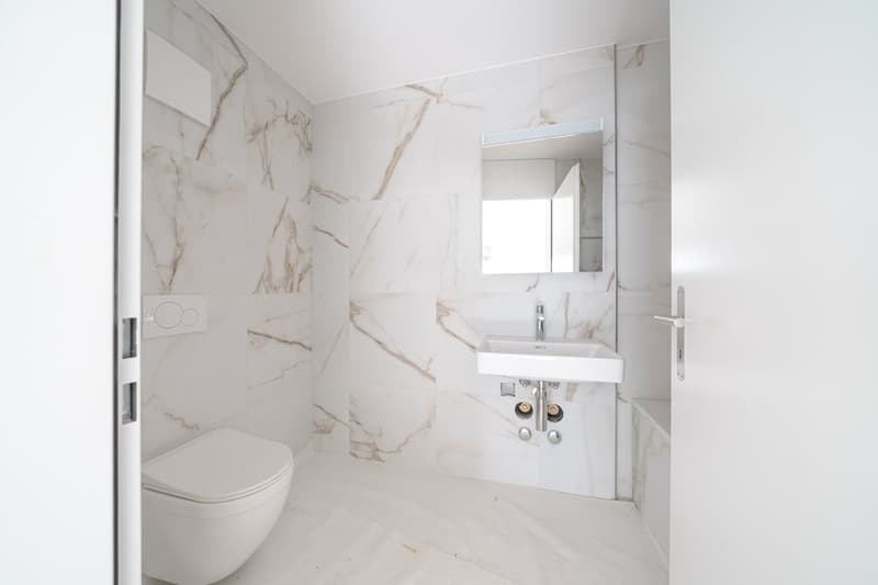 MODERN AND SPACIOUS (7)